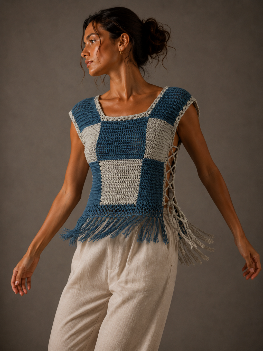 Blue and white side straps are adjustable. xs s